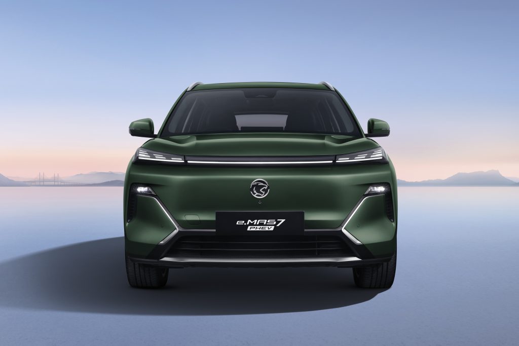 Emas7-PHEV-Full-Front-EmeraldGreen-01.jpg-1024x683